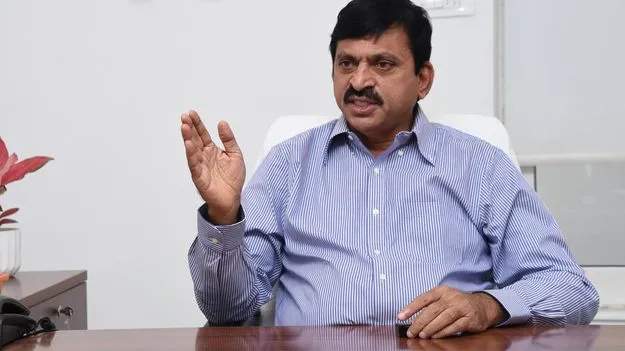 పొంగులేటి, హర్షరెడ్డిలకు సంబంధం లేదు