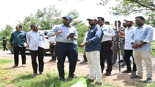 భూ రీ-సర్వేను పకడ్బందీగా నిర్వహించాలి 