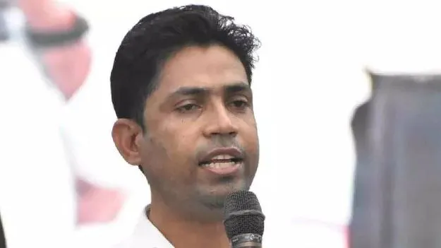 ఉపఎన్నిక బరి నుంచి తప్పుకున్న టీఎంసీ అభ్యర్థి 