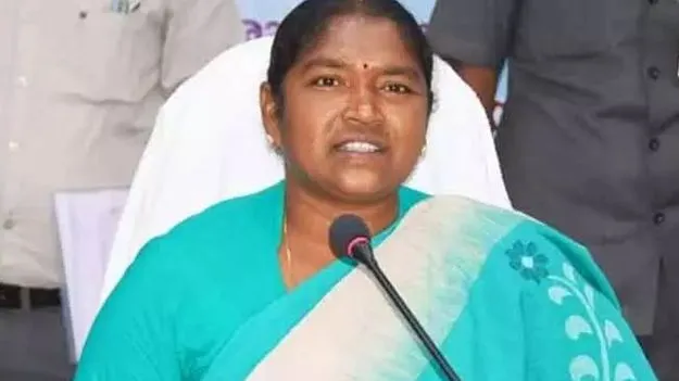 మహిళలను కోటీశ్వరులను చేసేందుకు మరో అడుగు: మంత్రి సీతక్క