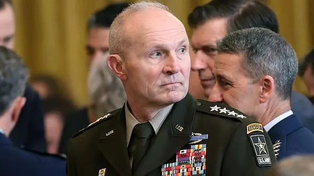 అమెరికా సైన్యాధ్యక్షుడికి ఉద్వాసన