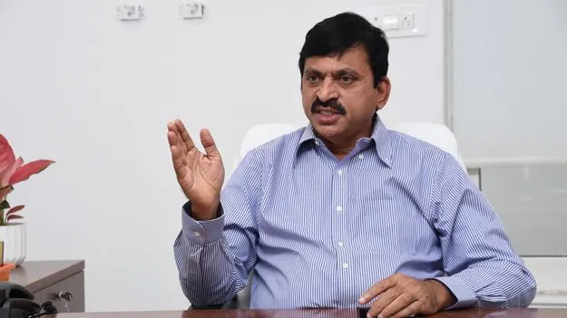 ‘క్యూర్‌’ పరిధిలో లక్ష ఇళ్లు 