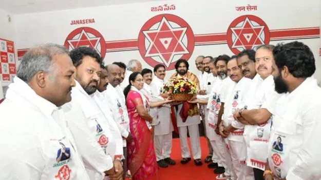 నియోజకవర్గాల పునర్విభజన, స్థానిక ఎన్నికలపై అధ్యయనానికి జనసేన కమిటీ