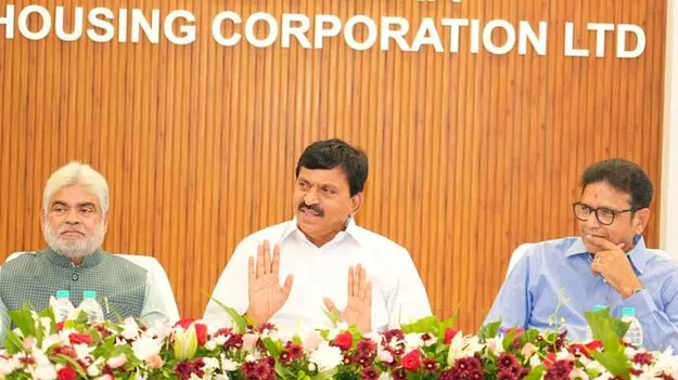 హైదరాబాద్‌లో  స్థలం ఉంటే నెలాఖరులోగా ఇల్లు మంజూరు