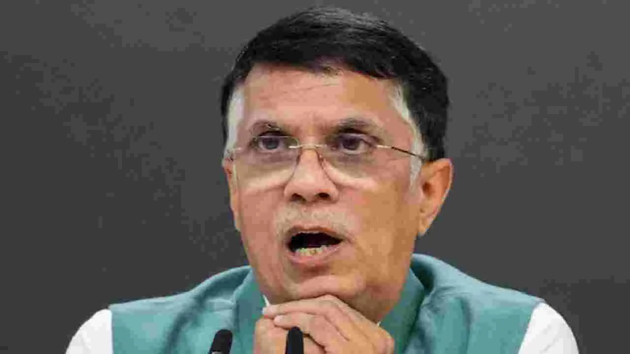 ముందస్తు బెయిల్‌ కోసం సుప్రీంకు పవన్‌ ఖేడా