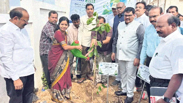 పదే పదే అర్జీలు వస్తే  చర్యలు