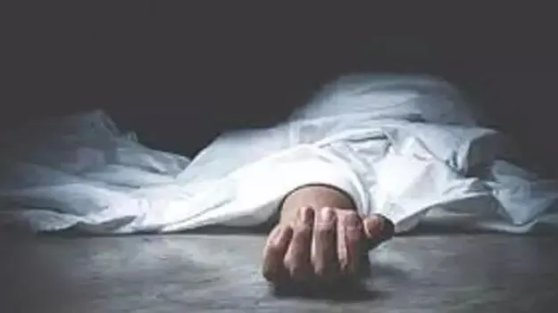 పెంపుడు పిల్లి మరణం తట్టుకోలేక..విద్యార్థిని ఆత్మహత్య