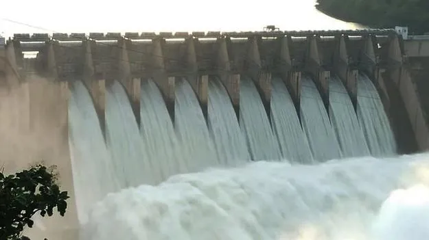 శ్రీశైలంలో కేఆర్‌ఎంబీ బృందం