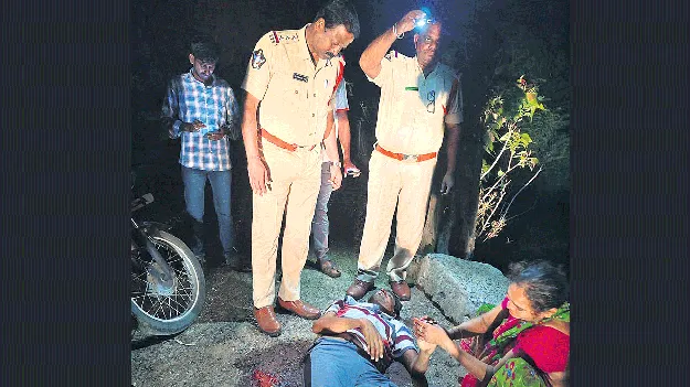 మంగమూరులో దారుణ హత్య
