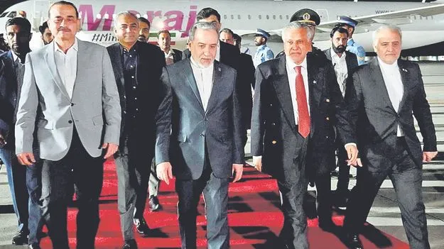 చర్చలపై పీటముడి