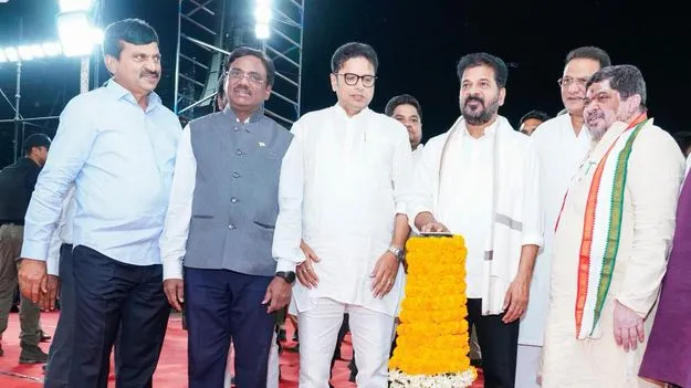 టీచర్లు గంట అదనంగా పని చేయాలి