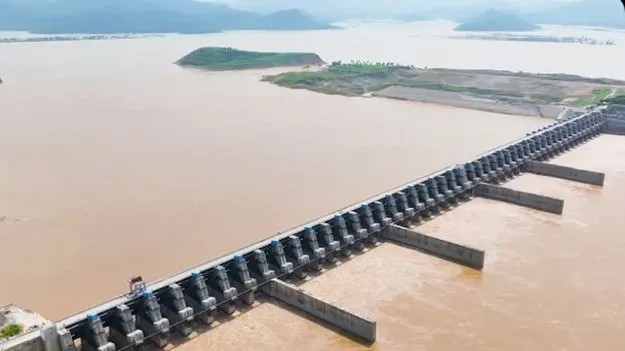 పోలవరం రెండో దశపై నివేదిక ఇవ్వండి