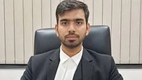 ఢిల్లీలో 30 ఏళ్ల యువ జడ్జి ఆత్మహత్య