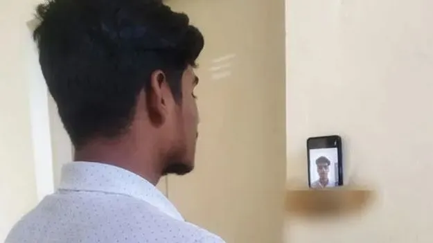 ఎఫ్‌ఆర్‌ఎస్‌కు అంగీకరిస్తేనే అడ్మిషన్‌