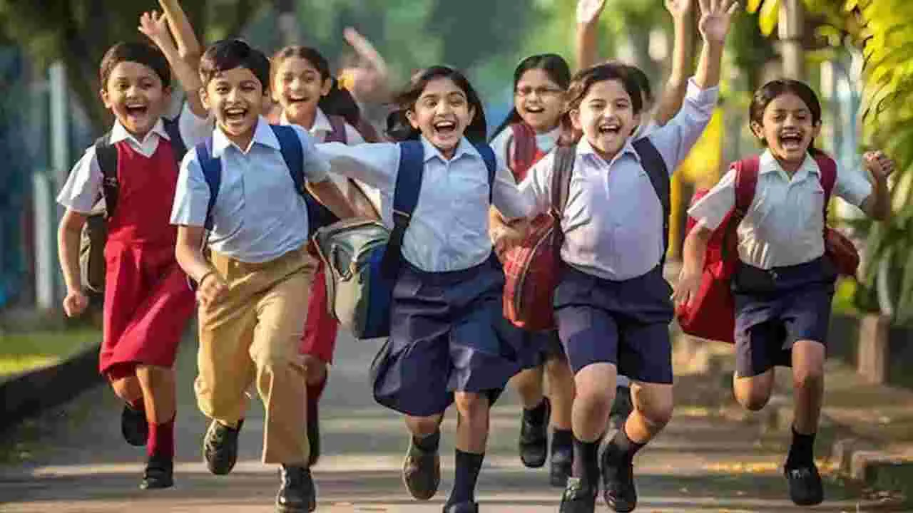 పాఠశాలలకు స్వచ్ఛరథం.. ప్రతి గురువారం స్కూల్‌ డ్రైవ్‌ డే