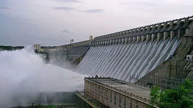 ‘ఇవేం మినిట్స్‌’  