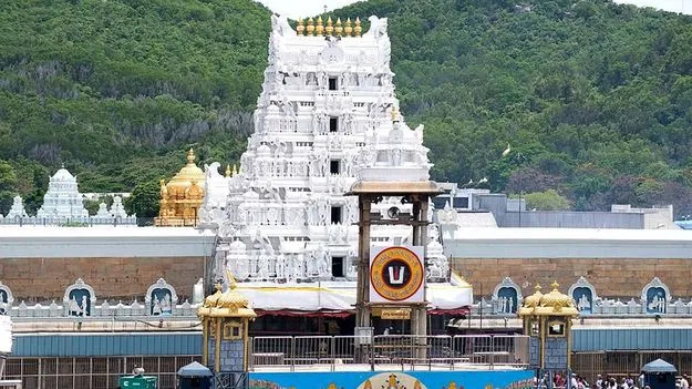 శ్రీవారి కైంకర్యాలకుఅర్చకులు కావలెను! 
