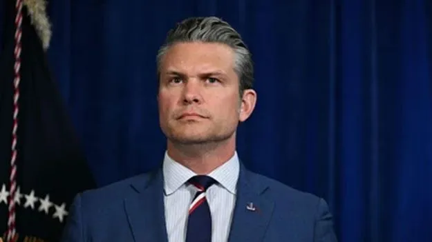 ఇరాన్‌పై యుద్ధంతో లాభార్జన కోసం అమెరికా రక్షణ మంత్రి హెగ్సెత్‌ పెట్టుబడులు!