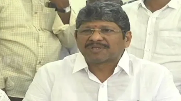 ఉద్యోగుల సమస్యలు పరిష్కరించాలి: బొప్పరాజు 