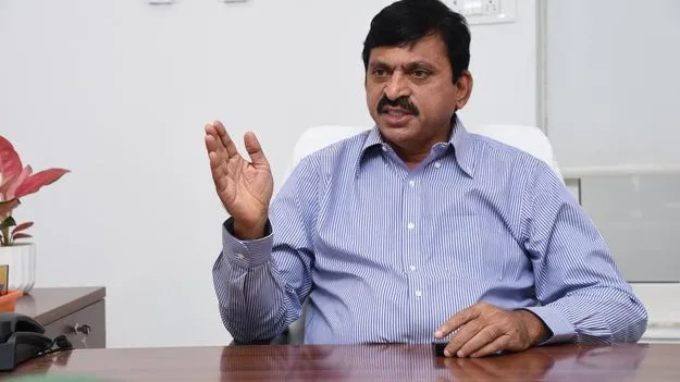 ఓఆర్‌ఆర్‌ లోపల కనిష్ఠంగా ఎకరం 15 లక్షలు 