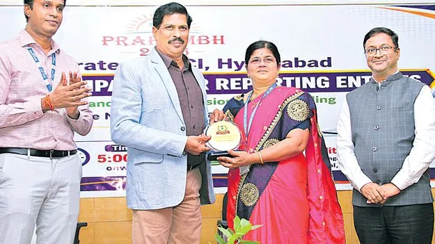 ఆదాయపు పన్ను వ్యవస్థను మరింత బలోపేతం చేయాలి