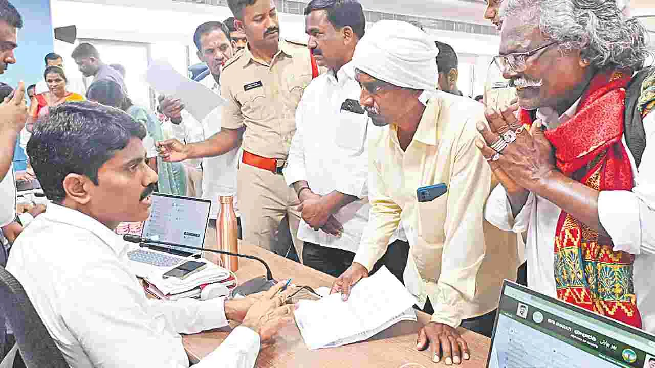 సారూ.. నా గోడు వినండి..!
