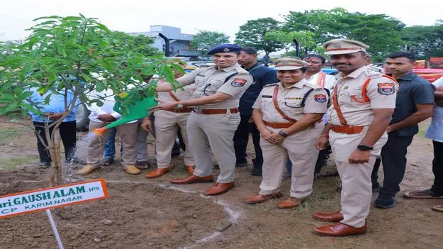 ఇందిరమ్మ ఇళ్లతో పేదల జీవితాల్లో వెలుగులు