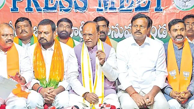 మద్రాస్‌ హైకోర్టు తీర్పు విపక్షాలకు చెంపపెట్టు