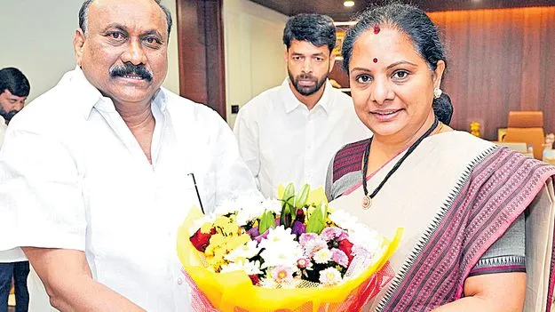 పసుపును ఆహార పంటగా గుర్తించండి: కవిత