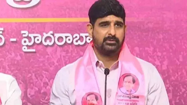 కమిషనర్‌కు ఐజీ సెలవు ఇవ్వడమేంటి?