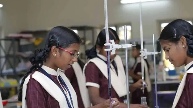 గురుకులాలు, హాస్టళ్లపై సర్కార్‌ ప్రత్యేక దృష్టి