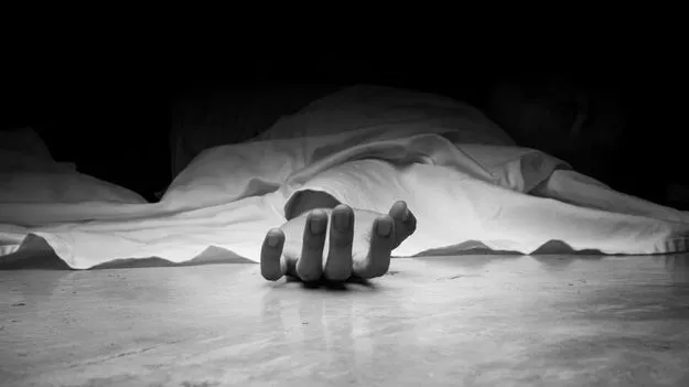 ఉద్యోగం రాలేదని, ఇల్లు లేదని..