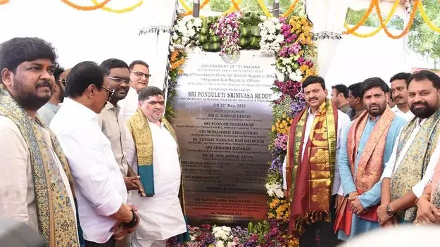 ఇది పేదల ప్రభుత్వం.. దొరలది కాదు 
