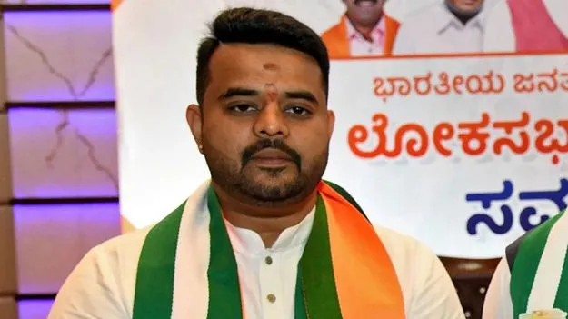 జైల్లోనూ అదేపని