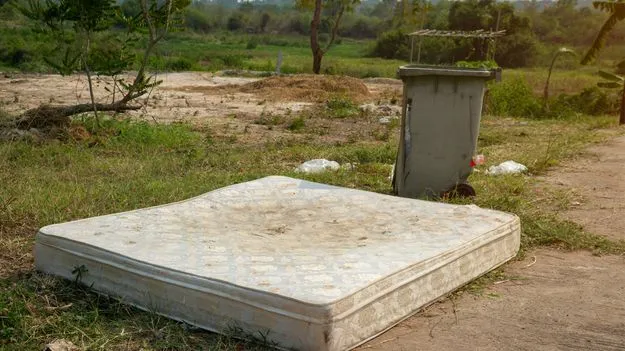 పాత పరుపుతో ప్రమాదమా..?