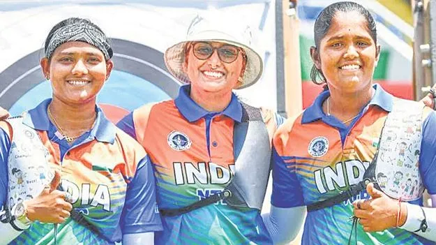 రికర్వ్‌ అమ్మాయిల సంచలనం