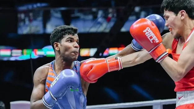 చాంపియన్‌కు షాకిచ్చి.. సెమీస్‌కు విశ్వనాథ్‌