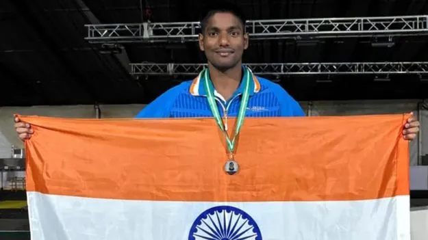 ఫెన్సింగ్‌లో లోకేష్‌కు రజతం