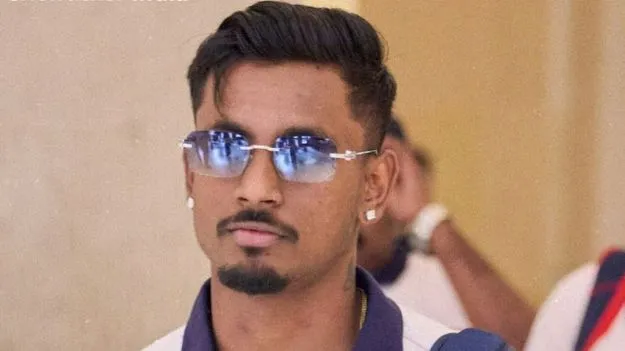 క్రికెటర్‌ పోరెల్‌ను అరెస్ట్‌ చేయండి