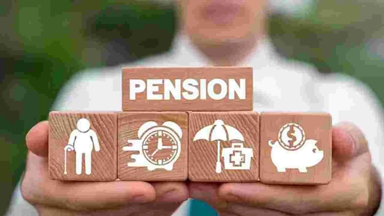 ఎంపీలూ ఎమ్మెల్యేల పెంపు సరే సీపీఎస్‌ ఉద్యోగులు ఆర్థిక భారమా?