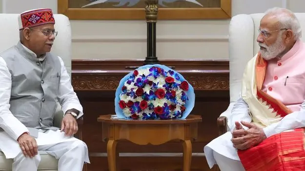 రాష్ట్రపతి, ప్రధానితో గవర్నర్‌ భేటీ