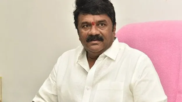 పెద్దపులి ఫామ్‌హౌస్‌లో ఉంది