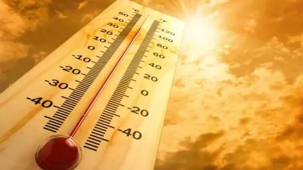 అక్కడక్కడ వర్షాలు.. రాష్ట్రమంతా ఎండలే!