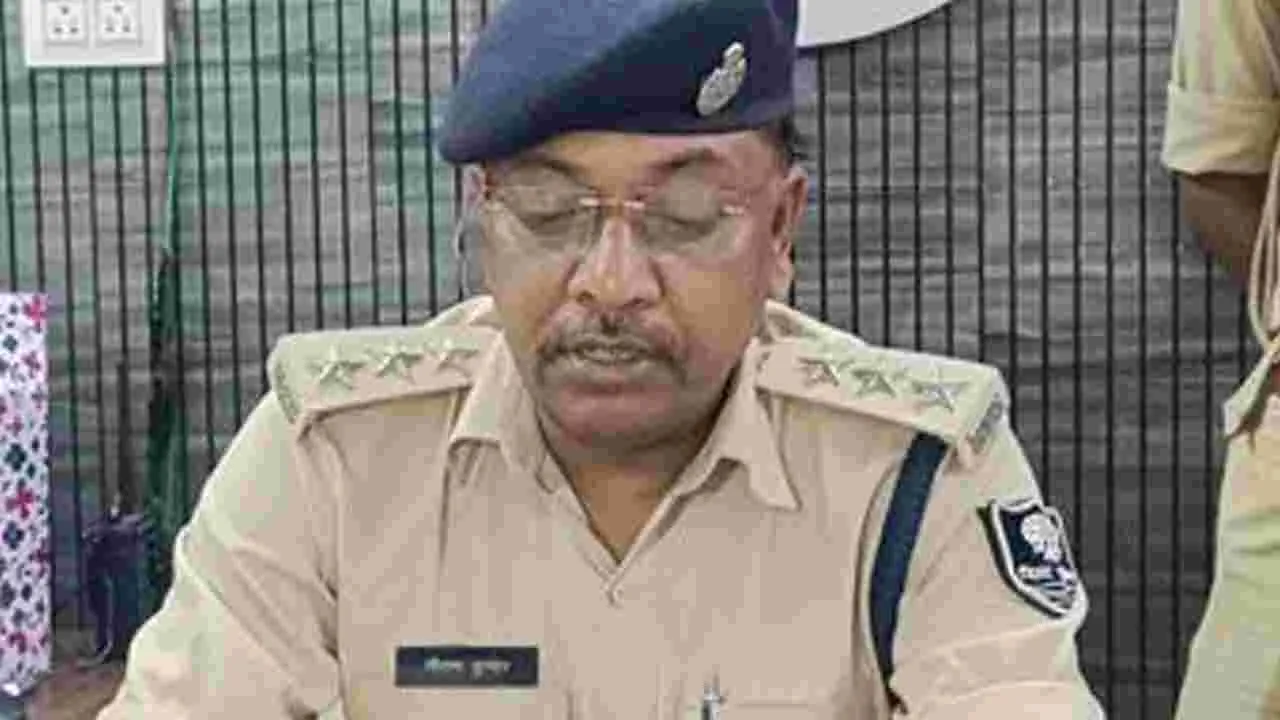 డీఎస్పీ పనిమనిషికే రూ.కోటి బంగ్లా