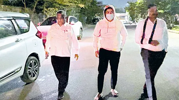 జైలుకు బండి భగీరథ్‌ 