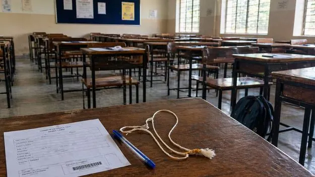 జంధ్యం తొలగించాకే పరీక్షకు అనుమతి