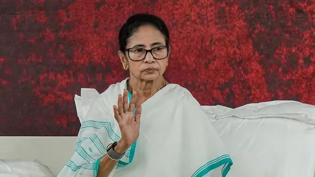 టీఎంసీకి 226 సీట్లు ఖాయం: మమత