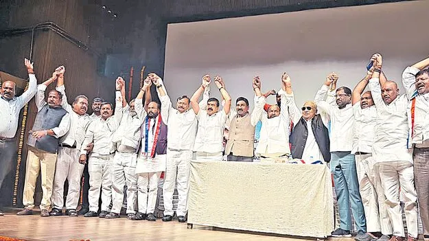 బీసీలకు చట్టసభల్లో 50శాతం రిజర్వేషన్లు కల్పించాలి