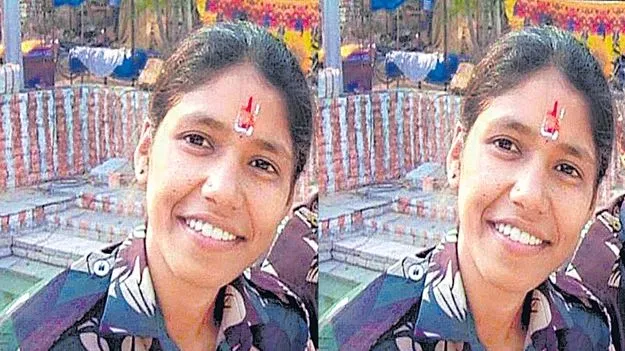 ప్రేమ వివాదంలో ఇరుక్కున్న మహిళా కానిస్టేబుల్‌ ఆత్మహత్య
