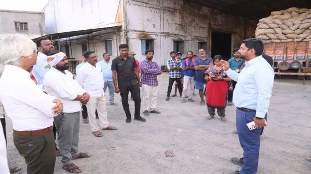   ధాన్యం తరలింపులో వేగం పెంచండి